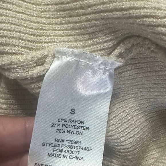 Pinque Oatmeal Long Button Vest – New With Tags - Picture 11 of 11